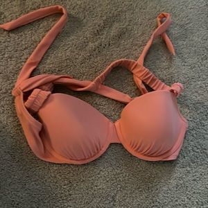Women’s bikini top, pink, size 34 B.